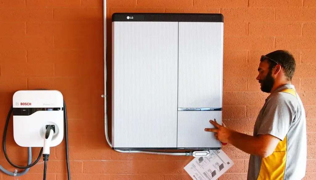 Dubbel energiskatt på hemmabatterier kan bli oundvikligt efter 2027